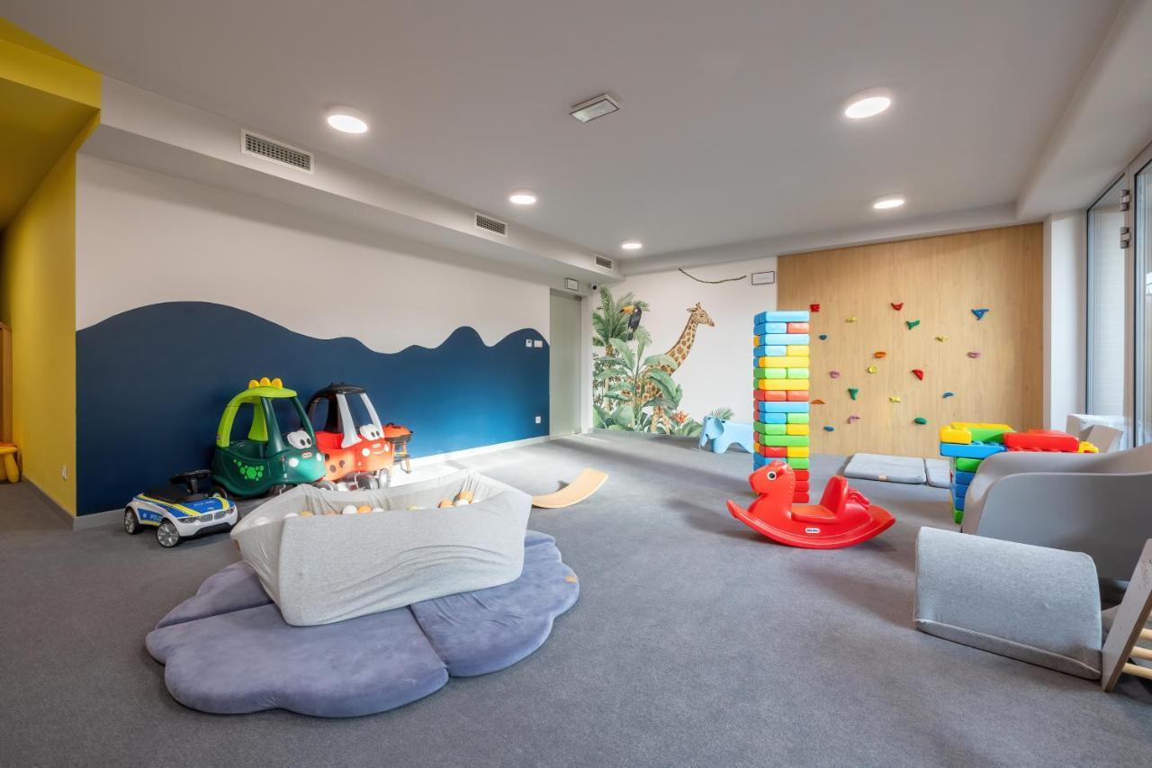 Apartment Klifowa Resort With Spa, Fitness & Kids Room By Noclegi Renters Ревал Екстериор снимка